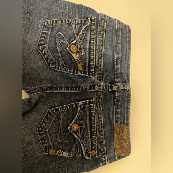 Low Rise Slim Bootcut Jeans - Picture 3 of 3